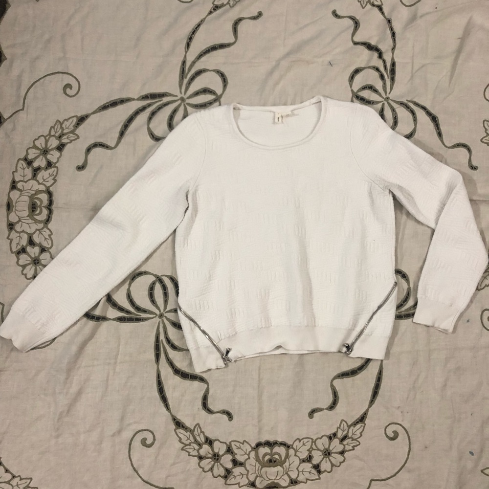 🔥Anthropologie Moth Textured Sweatshirt